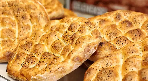 İstanbul’da Zamlı Ramazan Pidesi Fiyatı Açıklandı