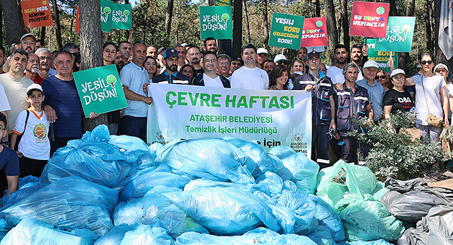 Ataşehirliler Kayışdağı Ormanı’ndaki Doğa Yürüyüşünde Atık Topladılar