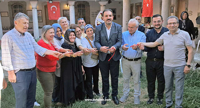 ÇANDEF Genel Merkezi’nde KEDKOOP üyesi kadınlar ürününü sergiliyor