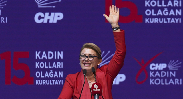 Asu Kaya Yeni Dönem CHP Kadın Kolları Genel Başkan Seçildi