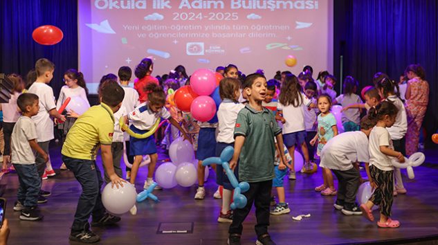 Maltepe Belediyesi’nden Öğrencilere Kırtasiye Desteği