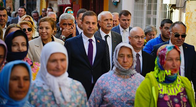 Ayvalık Uluslararası Zeytin, Hasat ve Turizm Festivali Başladı