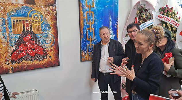 Ressam Ayşen Can, Kişisel Sergisi ‘Mavi Seyir’e Yoğun İlgi